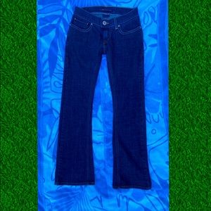 Ladies Levi’s 542 tilted flare jeans